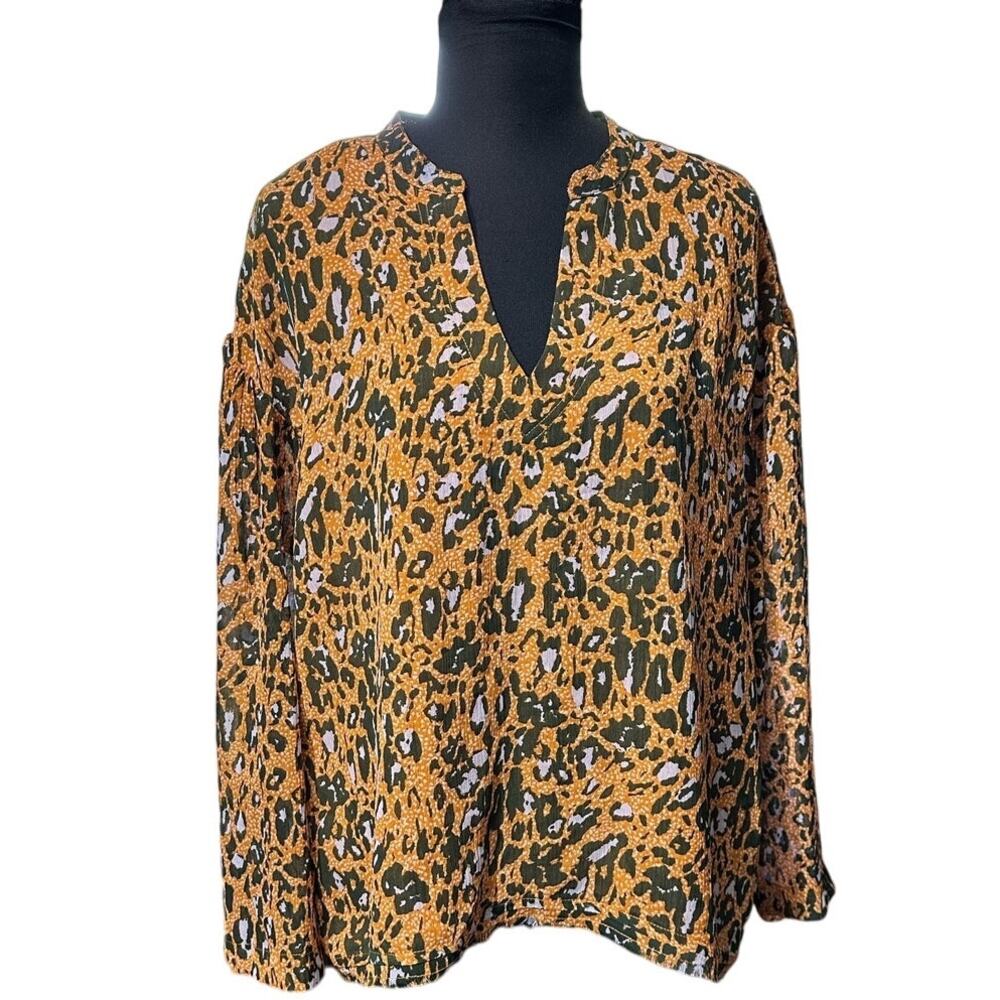 NWT Jessica Simpson Raw Hem Animal Print Blouse Size M